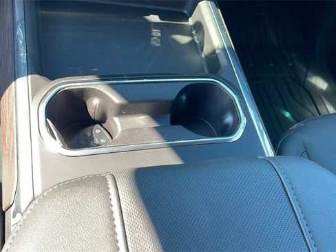 New 2025 GMC Sierra 2500 SLT w/ SLT Premium Package image 22