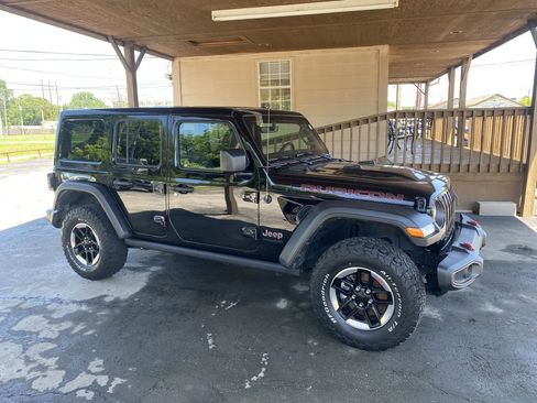 Used 2021 Jeep Wrangler Unlimited Rubicon image 3