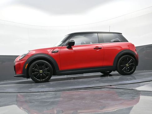 Used 2022 MINI Cooper SE image 23