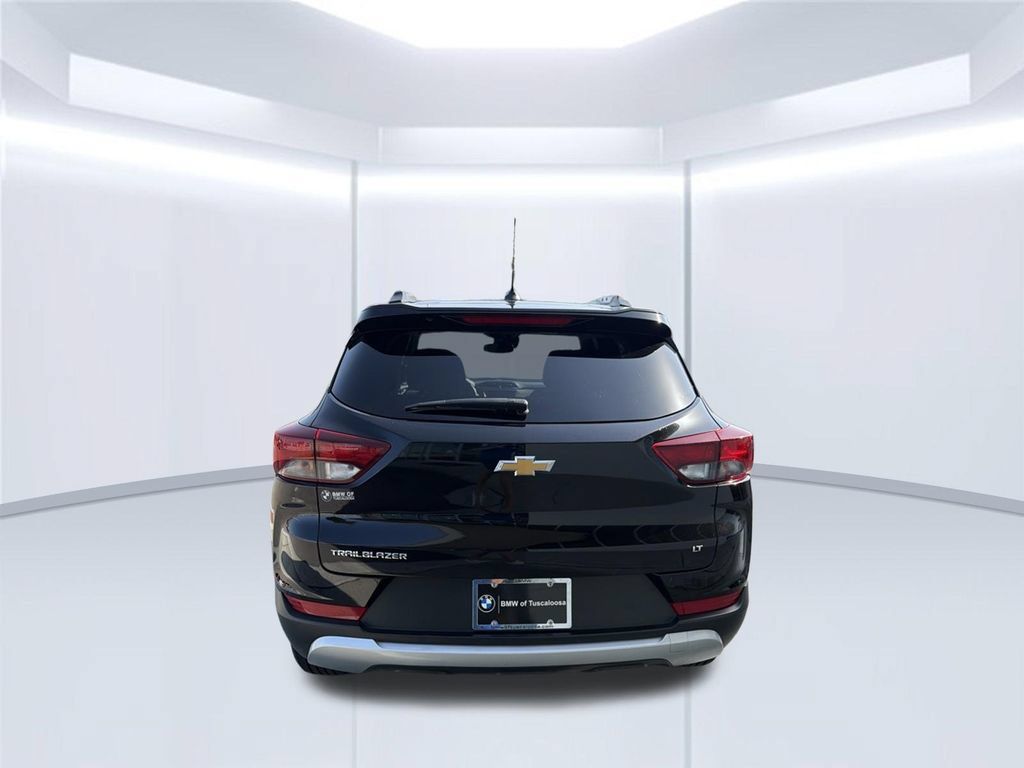 Used 2023 Chevrolet TrailBlazer LT FWD image 6