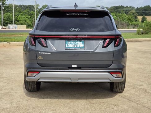 Certified 2026 Hyundai Tucson Limited FWD image 5