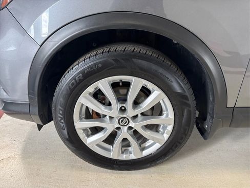 Used 2021 Nissan Rogue Sport S image 13