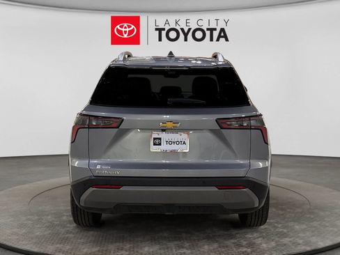 Used 2025 Chevrolet Equinox LT w/ Convenience Package II FWD image 7