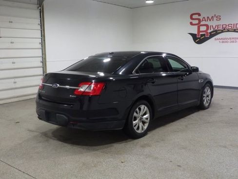Used 2011 Ford Taurus SEL w/ 201A Rapid Spec Order Code image 4