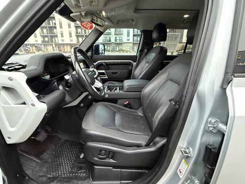 Used 2020 Land Rover Defender 110 First Edition AWD/4WD image 27
