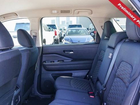 Used 2022 Nissan Pathfinder SV w/ SV Black Package FWD image 12