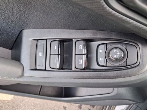 Used 2026 Subaru Crosstrek 2.0i Premium image 18