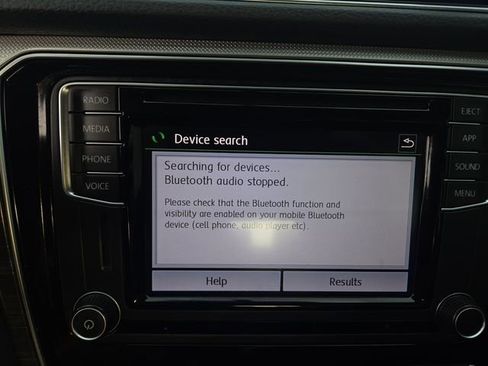 Used 2018 Volkswagen Passat 2.0T SE image 24