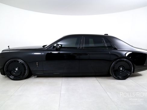 Used 2019 Rolls-Royce Phantom Sedan image 3