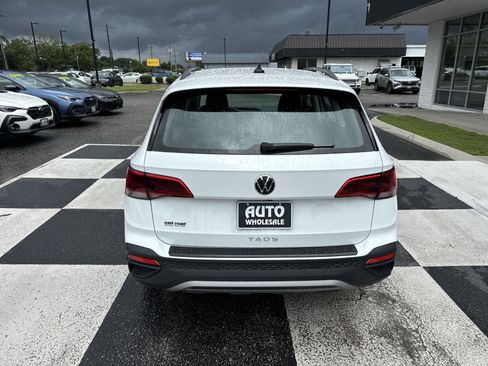 Used 2024 Volkswagen Taos S FWD image 4