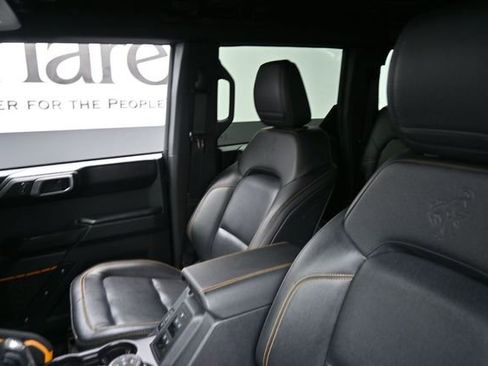 Used 2024 Ford Bronco Badlands AWD/4WD image 16