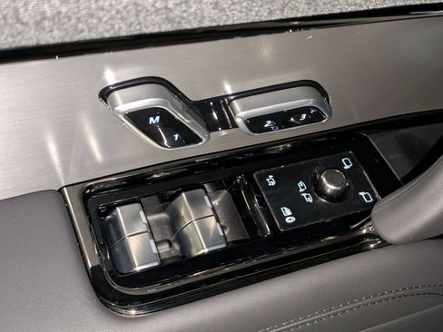 New 2026 Land Rover Range Rover Sport SE AWD/4WD image 24