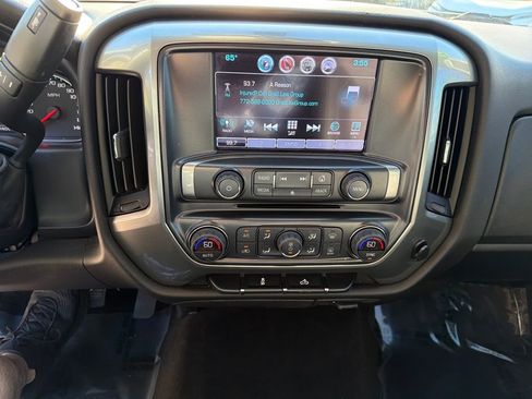 Used 2018 Chevrolet Silverado 1500 LT w/ All Star Edition image 26