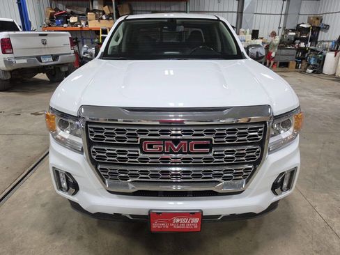 Used 2021 GMC Canyon Denali AWD/4WD image 3