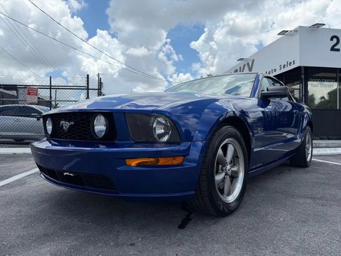 Used 2005 Ford Mustang GT RWD image 49