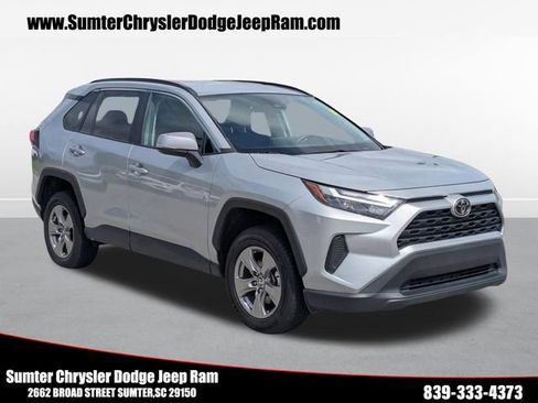 Used 2025 Toyota RAV4 XLE FWD image 1