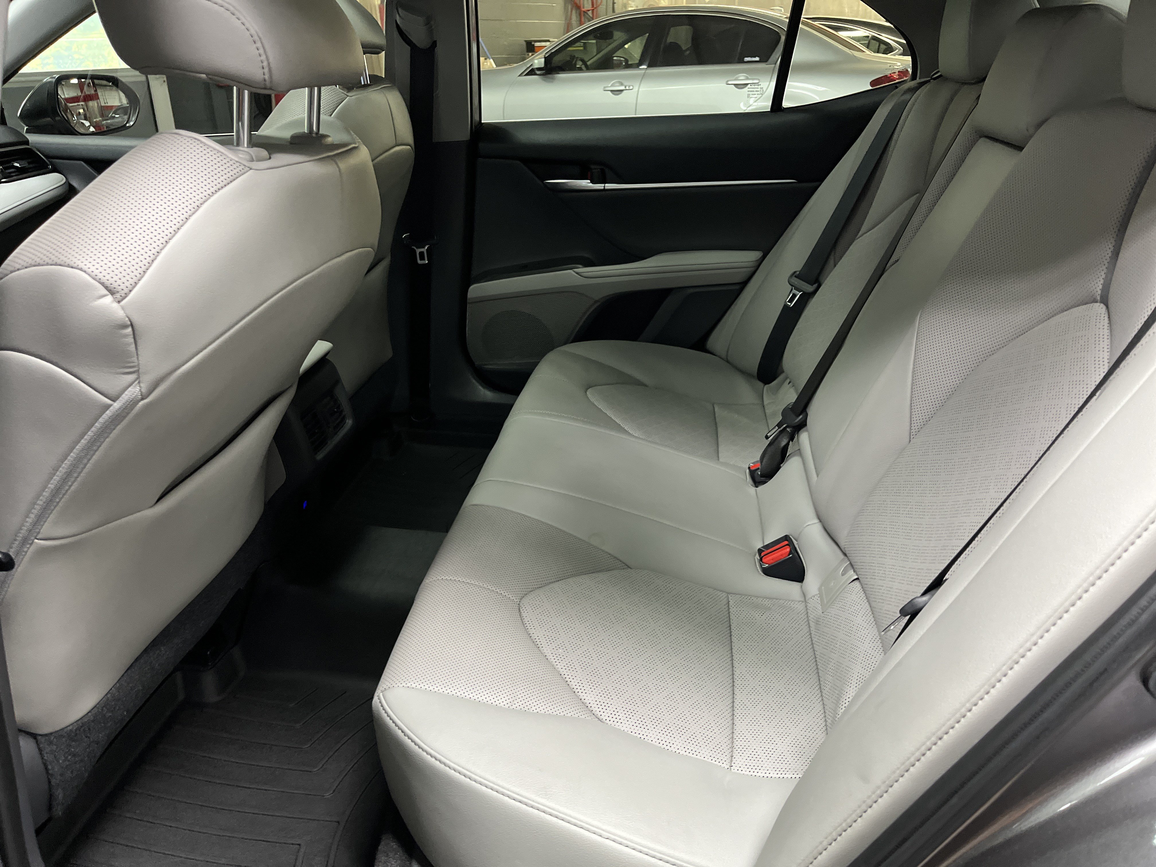 Used 2021 Toyota Camry XSE w/ Navigation Package FWD image 31