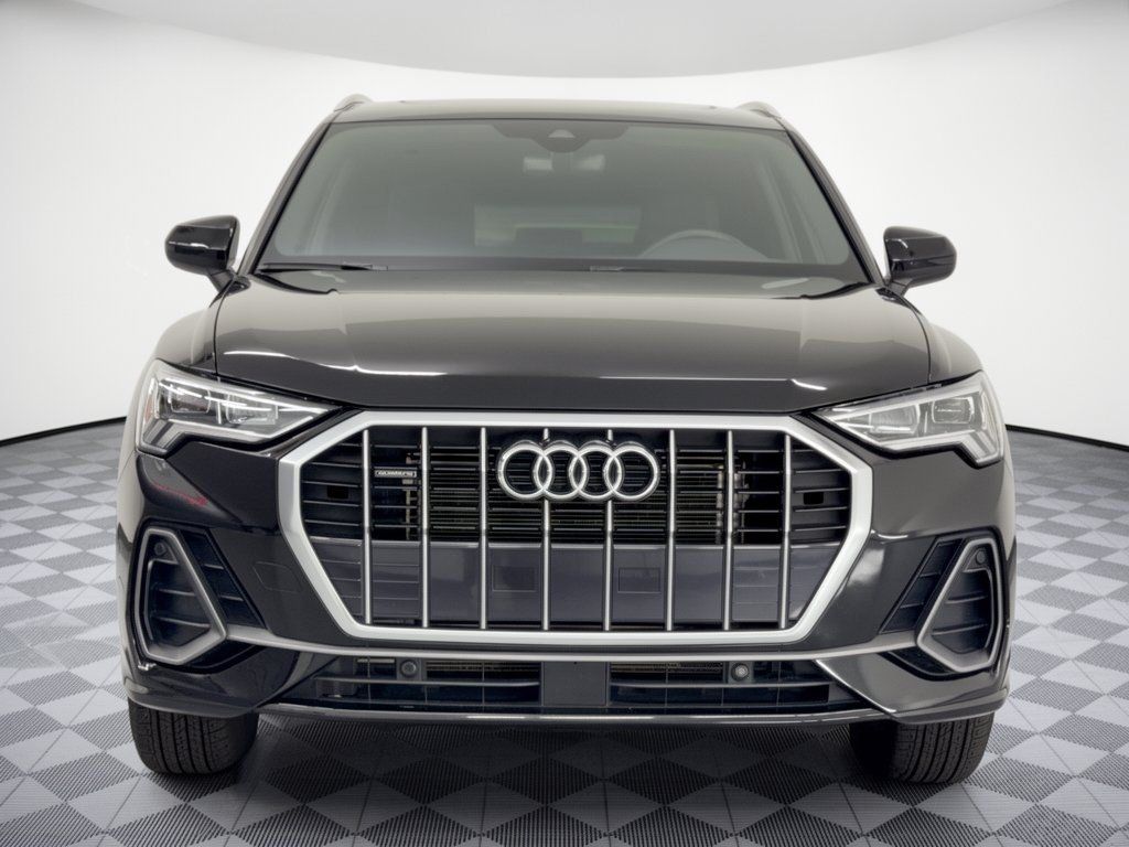 Used 2025 Audi Q3 2.0T Premium AWD/4WD image 6