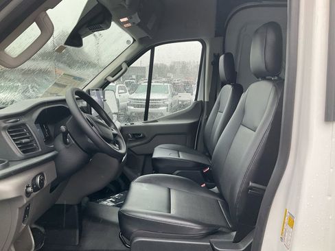 New 2026 Ford Transit 250 148 Medium Roof RWD image 14