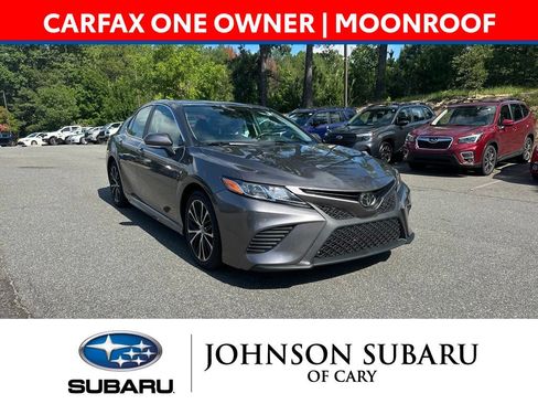 Used 2019 Toyota Camry SE w/ Convenience Package FWD image 1