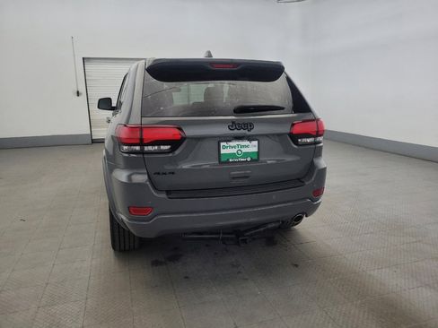 Used 2022 Jeep Grand Cherokee Laredo X AWD/4WD image 6