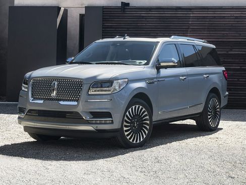Used 2020 Lincoln Navigator Black Label w/ Cargo Convenience Package image 1