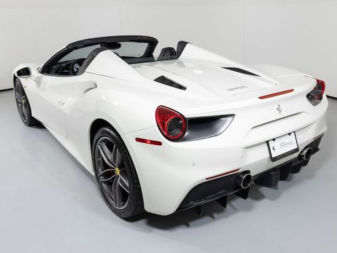 Used 2016 Ferrari 488 Spider image 26