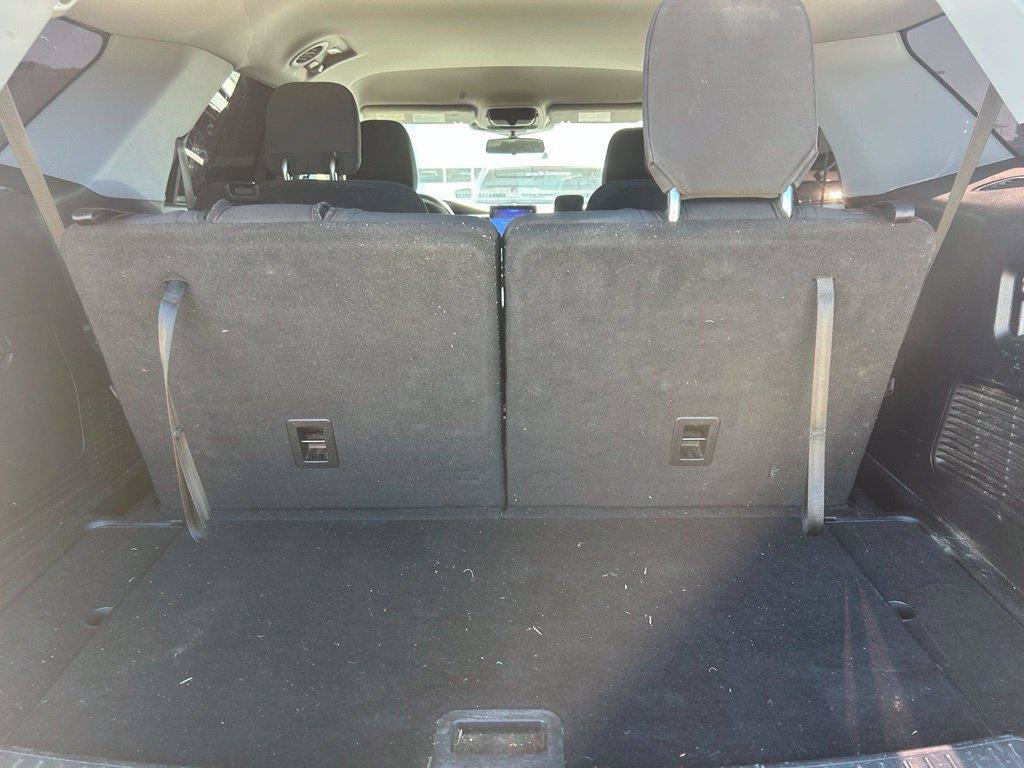 Used 2020 Ford Explorer XLT RWD image 6