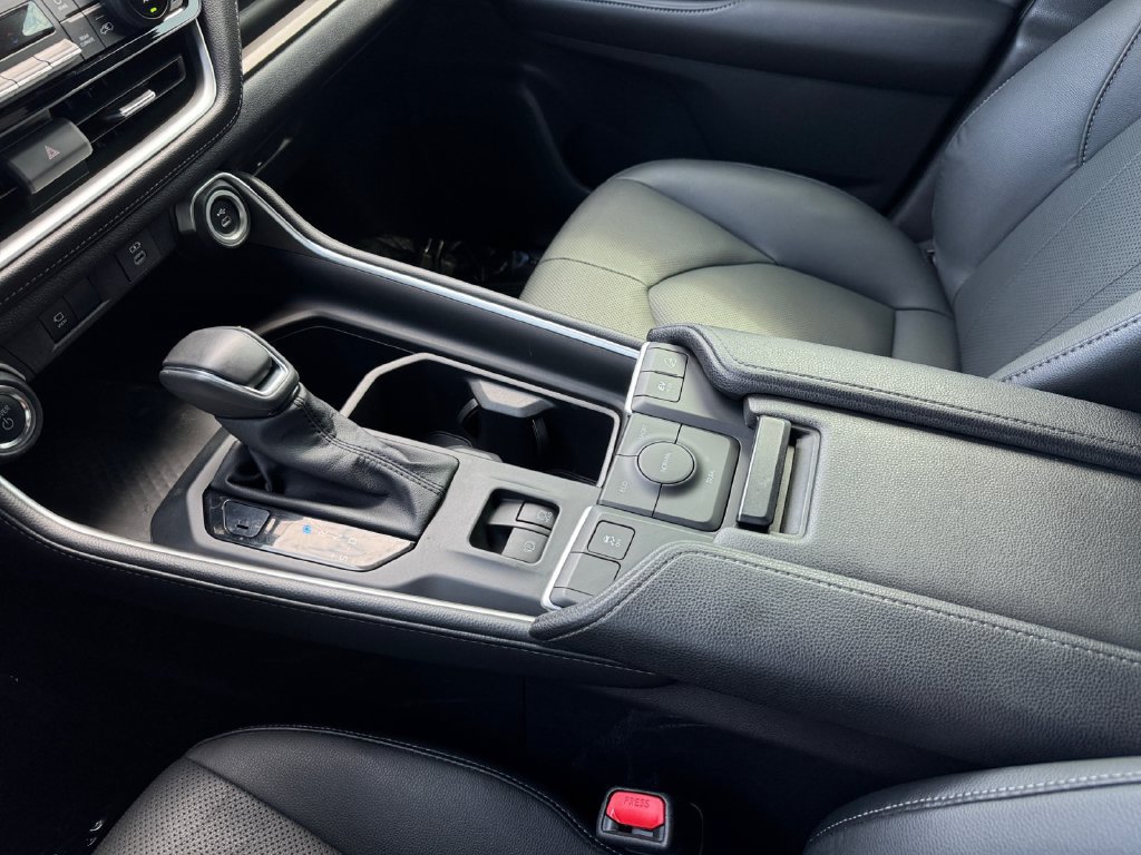 Certified 2026 Toyota Grand Highlander AWD Hybrid image 26