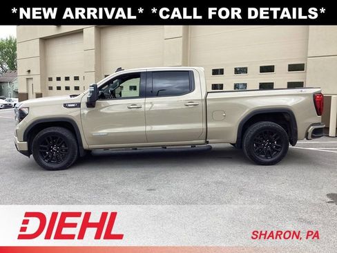 Used 2023 GMC Sierra 1500 Elevation AWD/4WD image 4
