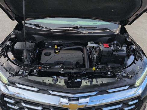 Certified 2025 Chevrolet Equinox LT w/ Convenience Package II image 27