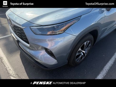 Used 2023 Toyota Highlander XLE image 1