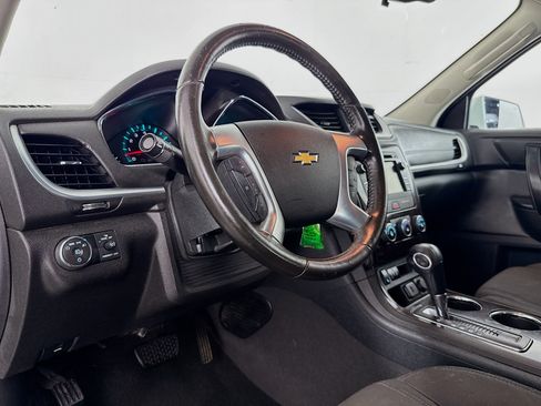 Used 2017 Chevrolet Traverse LT AWD/4WD image 20