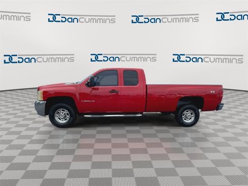 Used 2007 Chevrolet Silverado 2500 LT w/ 1LT Convenience Package image 5