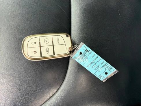 Used 2015 Jeep Cherokee Limited AWD/4WD image 7