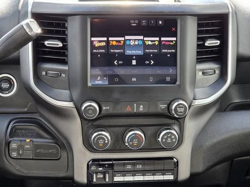 Used 2022 RAM 3500 Big Horn AWD/4WD image 12