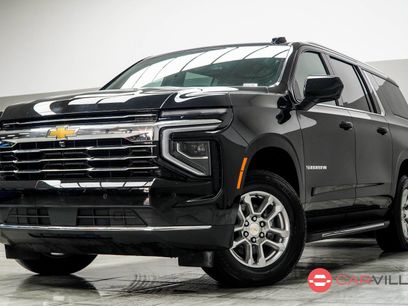 Used 2025 Chevrolet Suburban LT