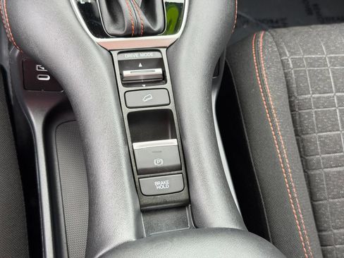 Used 2025 Honda HR-V Sport image 22