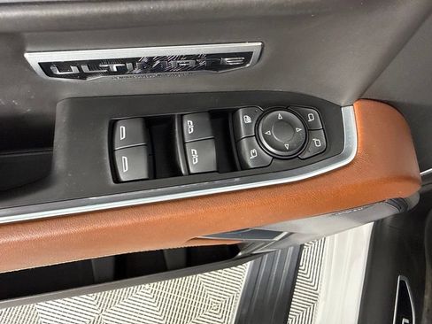 Used 2023 GMC Sierra 1500 Denali Ultimate AWD/4WD image 13