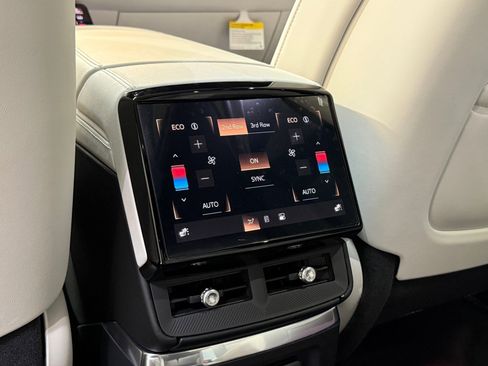 New 2026 Cadillac Vistiq Sport image 45