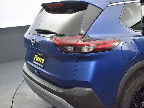Used 2023 Nissan Rogue S image 10