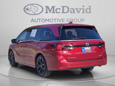 Used 2025 Honda Odyssey Sport-L image 4