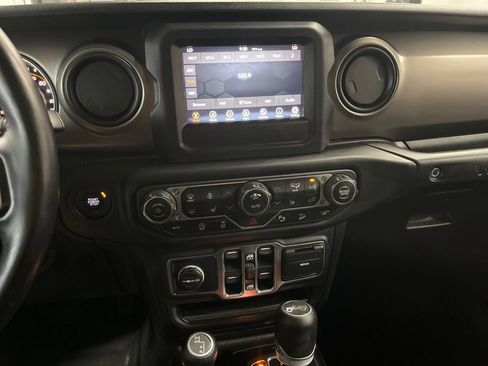 Used 2020 Jeep Wrangler Unlimited Sport S AWD/4WD image 36