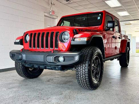 Used 2023 Jeep Gladiator Rubicon w/ Trailer Tow Package AWD/4WD image 22