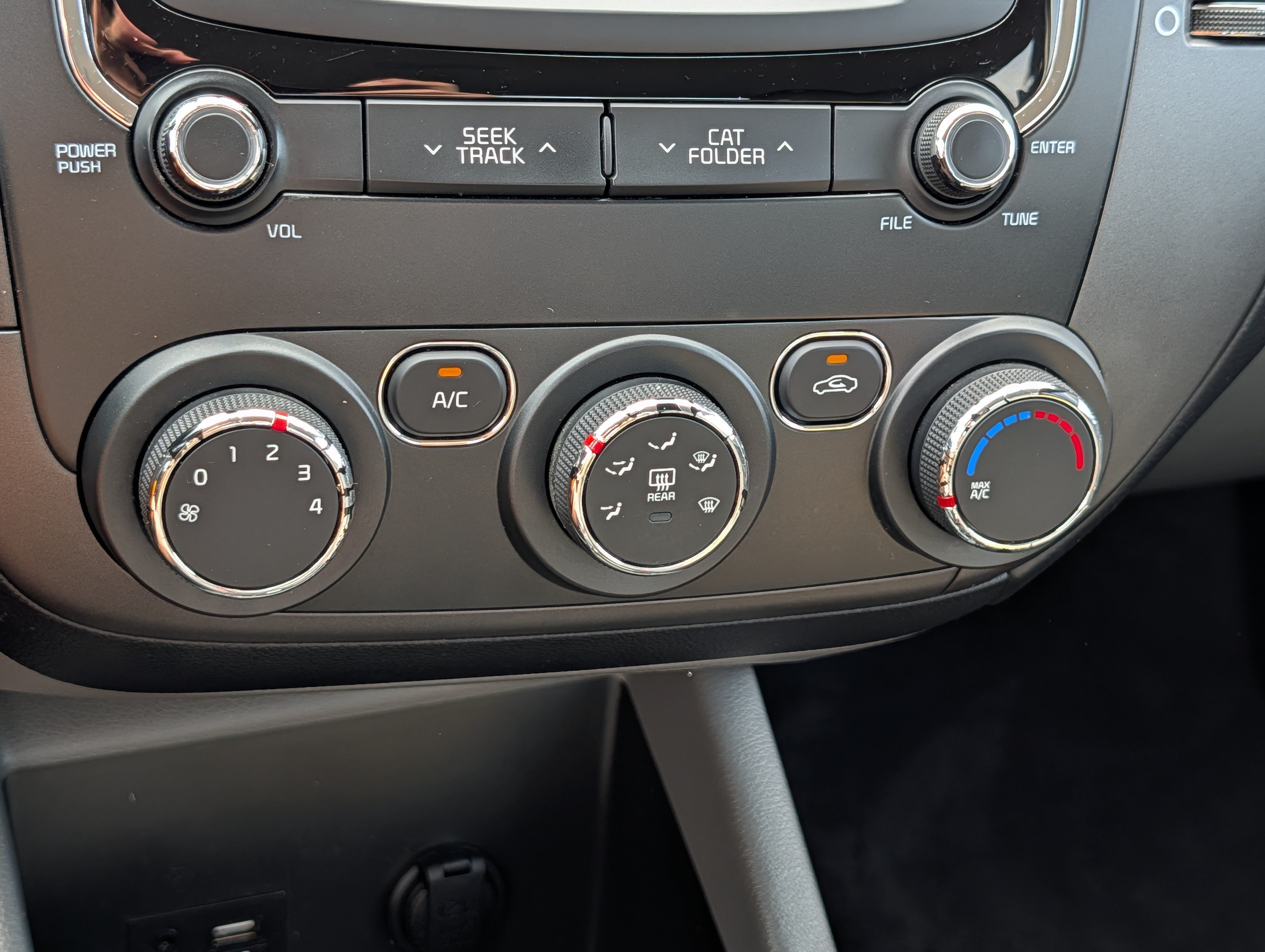 Used 2018 Kia Forte LX w/ LX Rear Camera Package FWD image 23
