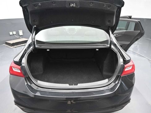 Used 2024 Chevrolet Malibu LT FWD image 16