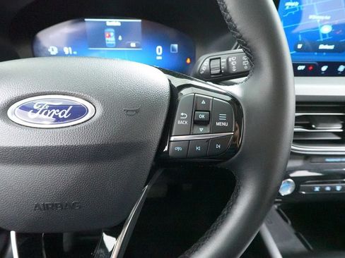 Certified 2025 Ford Escape Platinum AWD/4WD image 16