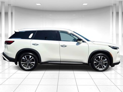 Used 2025 INFINITI QX60 Luxe w/ Vision Package AWD/4WD image 2