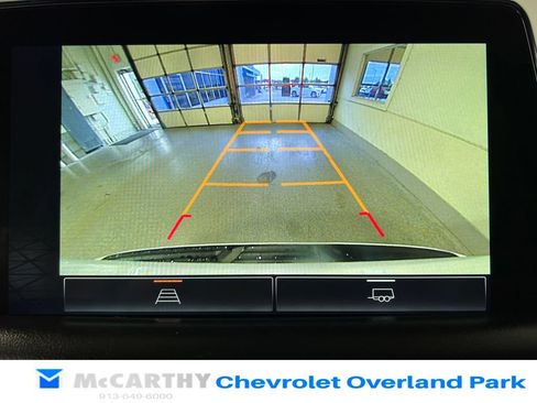 Used 2022 GMC Yukon XL AT4 AWD/4WD image 24