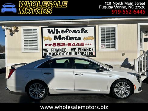 Used 2019 Cadillac XTS Luxury image 1